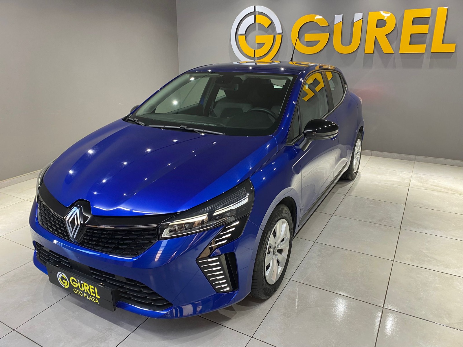 2023 Benzin Otomatik Renault Clio Mavi Gürel Tasarım Aksesuar Otomotiv San. Tic. Ltd. Şti.