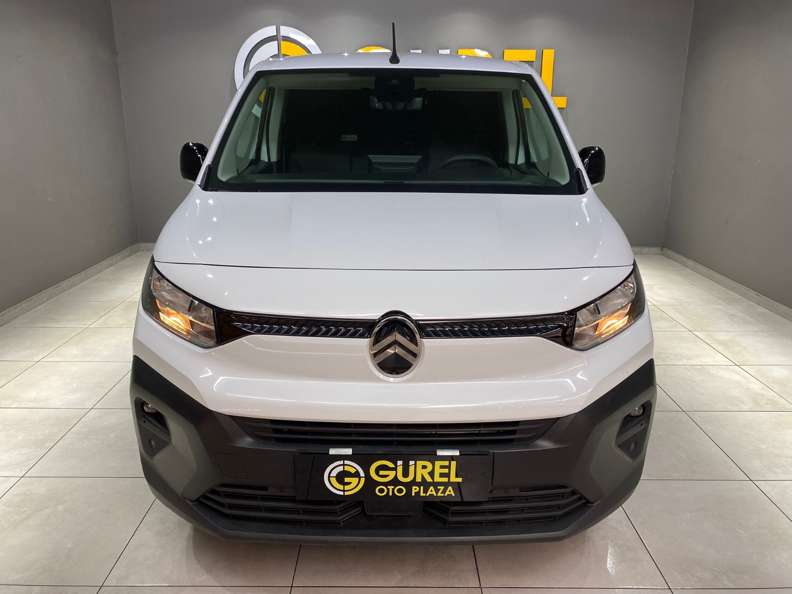 2024 Dizel Otomatik Citroen Berlingo Beyaz Gürel Tasarım Aksesuar Otomotiv San. Tic. Ltd. Şti.