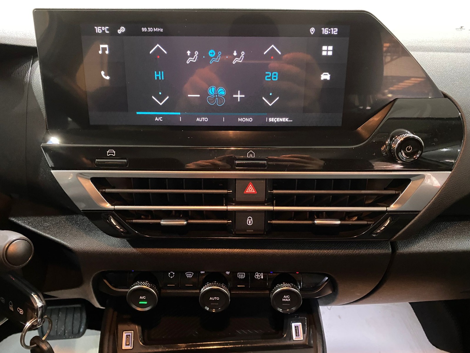 2022 Benzin Otomatik Citroen C4 Beyaz Gürel Tasarım Aksesuar Otomotiv San. Tic. Ltd. Şti.