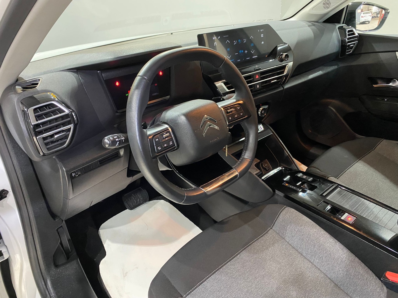 2022 Benzin Otomatik Citroen C4 Beyaz Gürel Tasarım Aksesuar Otomotiv San. Tic. Ltd. Şti.