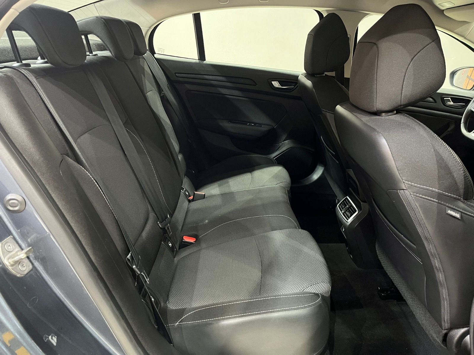 2023 Benzin Otomatik Renault Megane Gri Gürel Tasarım Aksesuar Otomotiv San. Tic. Ltd. Şti.