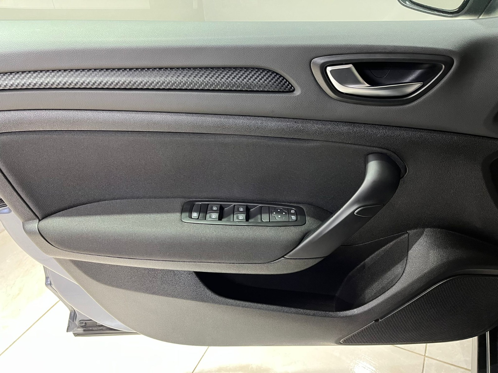 2023 Benzin Otomatik Renault Megane Gri Gürel Tasarım Aksesuar Otomotiv San. Tic. Ltd. Şti.