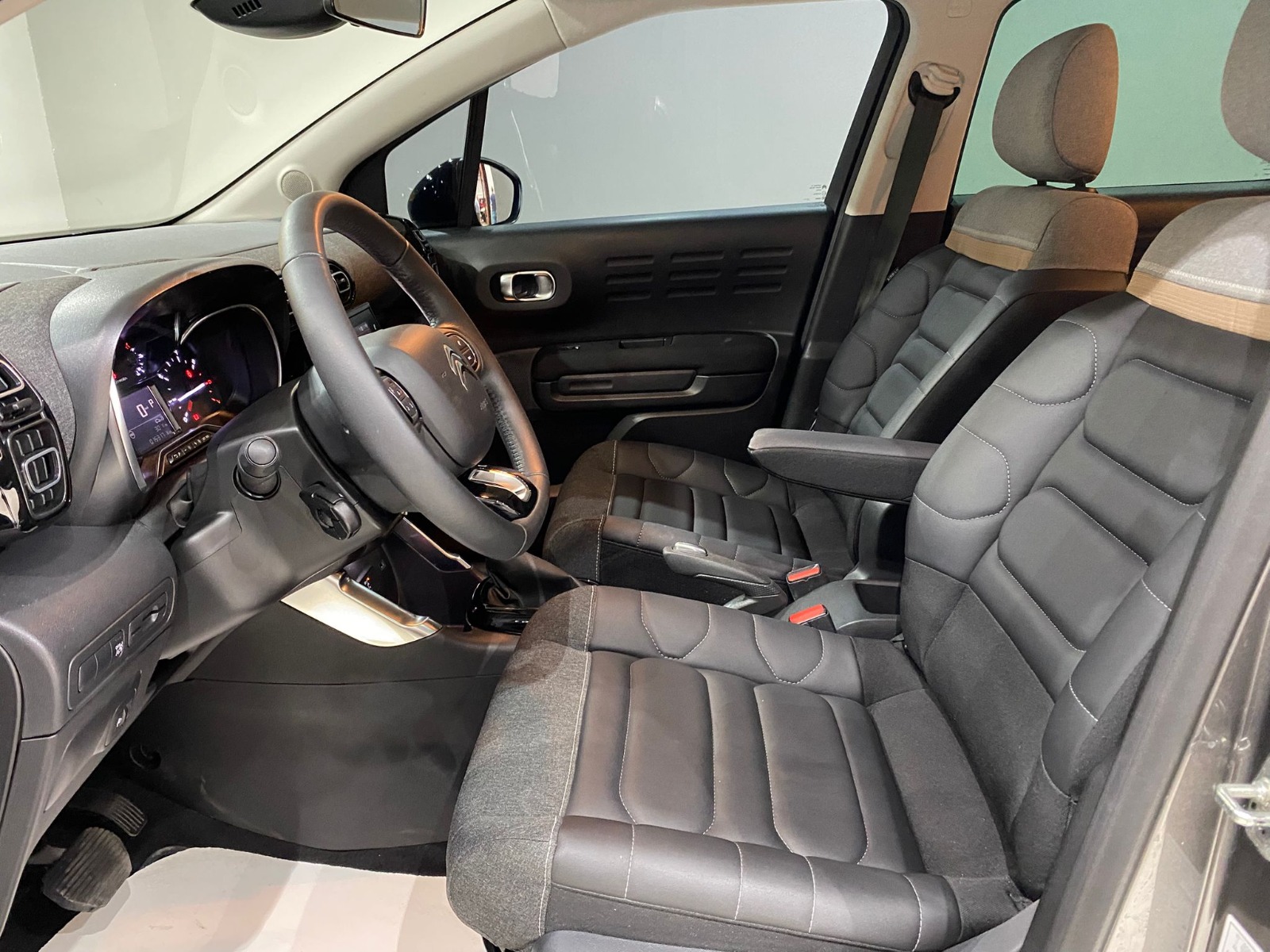 2023 Benzin Otomatik Citroen C3 AirCross Gri Gürel Tasarım Aksesuar Otomotiv San. Tic. Ltd. Şti.