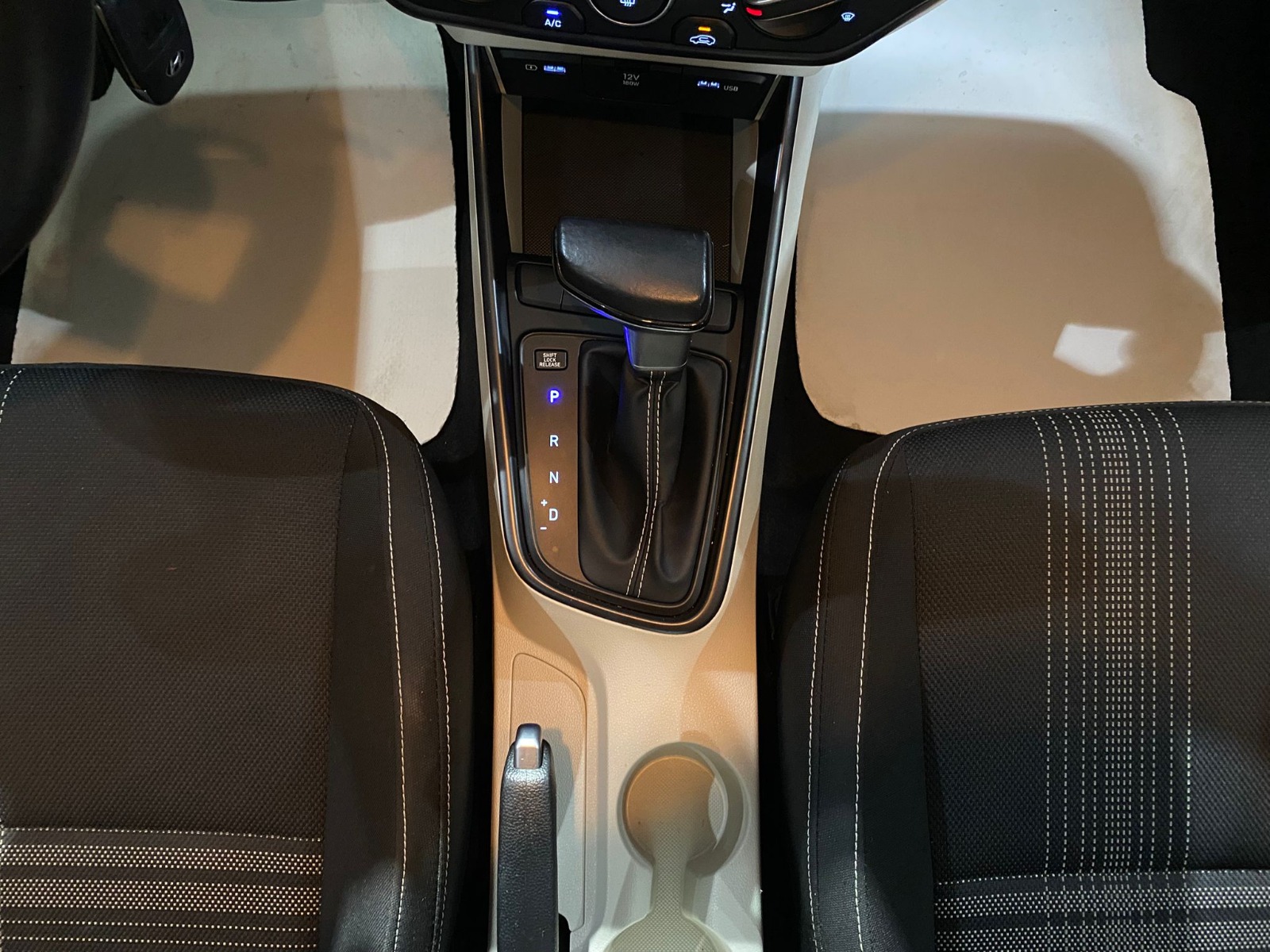 2021 Benzin Otomatik Hyundai i20 Kırmızı Gürel Tasarım Aksesuar Otomotiv San. Tic. Ltd. Şti.