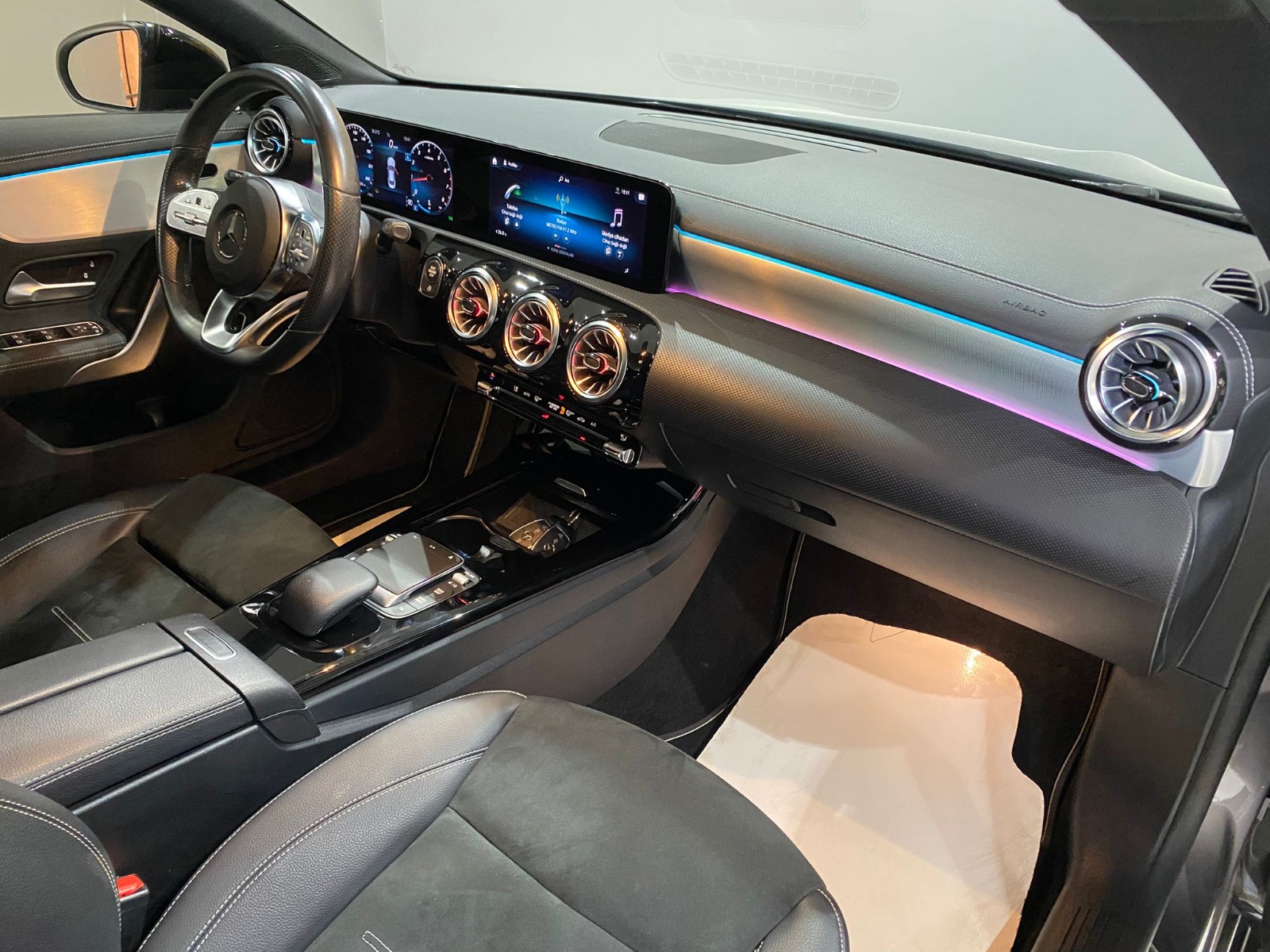 2022 Benzin Otomatik Mercedes-Benz CLA Gri Gürel Tasarım Aksesuar Otomotiv San. Tic. Ltd. Şti.