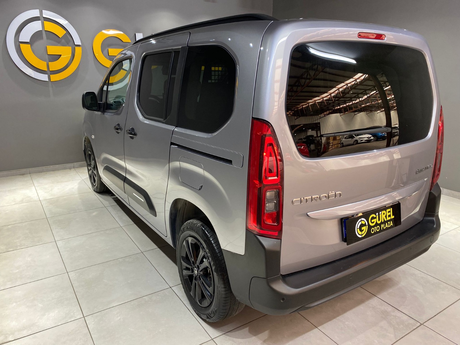 2026 Dizel Otomatik Citroen Berlingo Gri Gürel Tasarım Aksesuar Otomotiv San. Tic. Ltd. Şti.