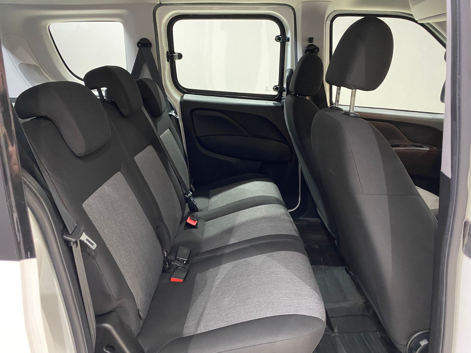 2021 Dizel Manuel Fiat Doblo Beyaz Gürel Tasarım Aksesuar Otomotiv San. Tic. Ltd. Şti.