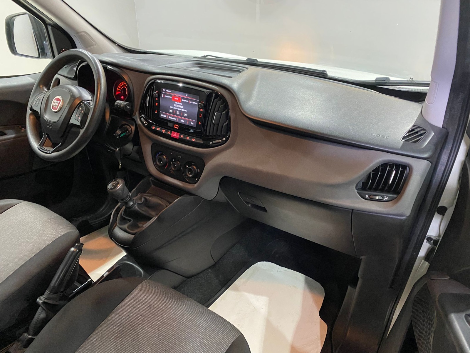 2021 Dizel Manuel Fiat Doblo Beyaz Gürel Tasarım Aksesuar Otomotiv San. Tic. Ltd. Şti.