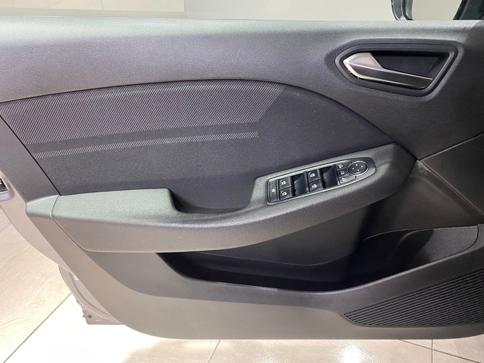 2023 Benzin Otomatik Renault Clio Gri Gürel Tasarım Aksesuar Otomotiv San. Tic. Ltd. Şti.