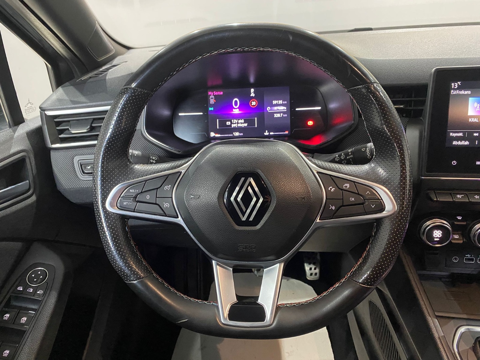 2023 Benzin Otomatik Renault Clio Gri Gürel Tasarım Aksesuar Otomotiv San. Tic. Ltd. Şti.