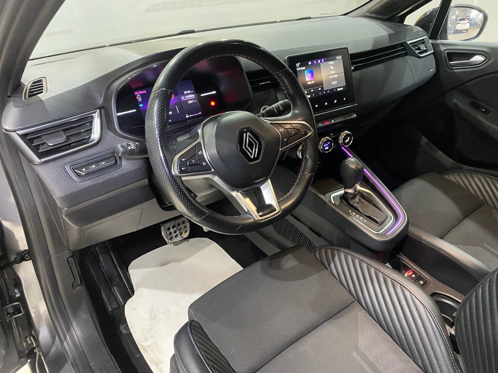 2023 Benzin Otomatik Renault Clio Gri Gürel Tasarım Aksesuar Otomotiv San. Tic. Ltd. Şti.