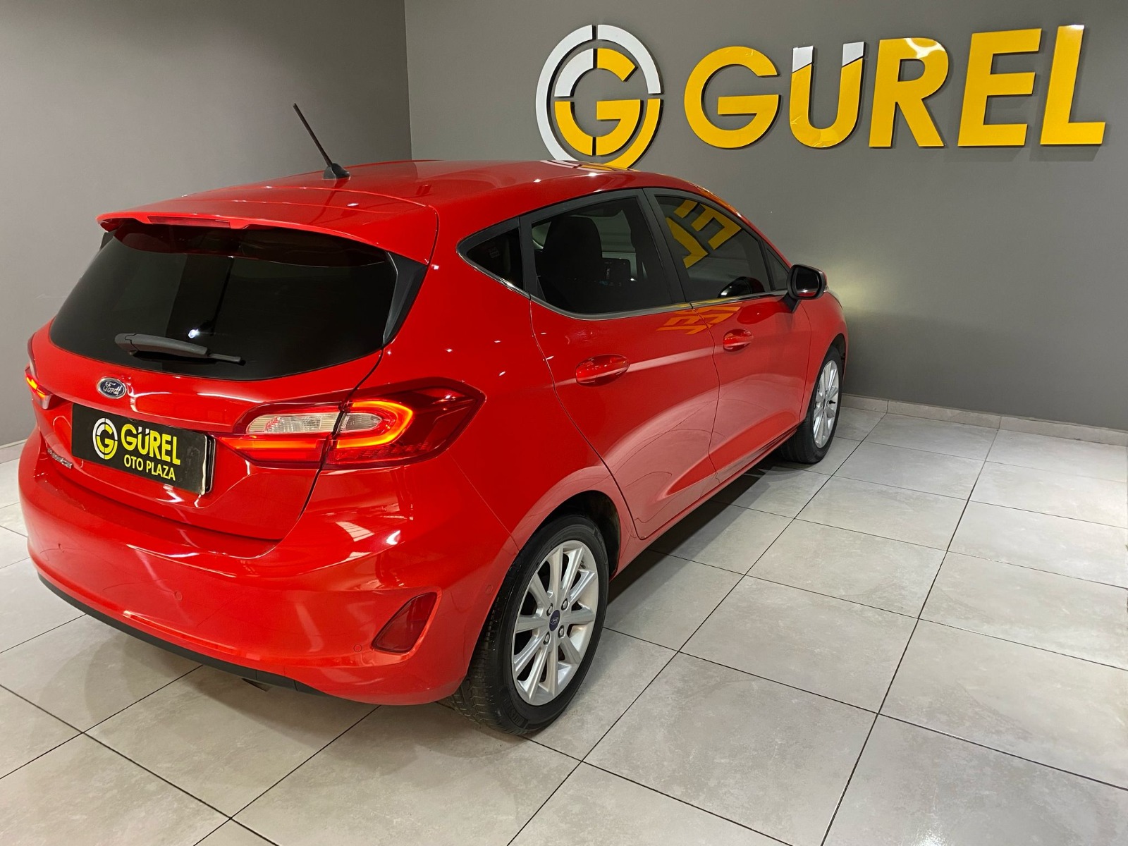2018 Benzin Manuel Ford Fiesta Kırmızı Gürel Tasarım Aksesuar Otomotiv San. Tic. Ltd. Şti.