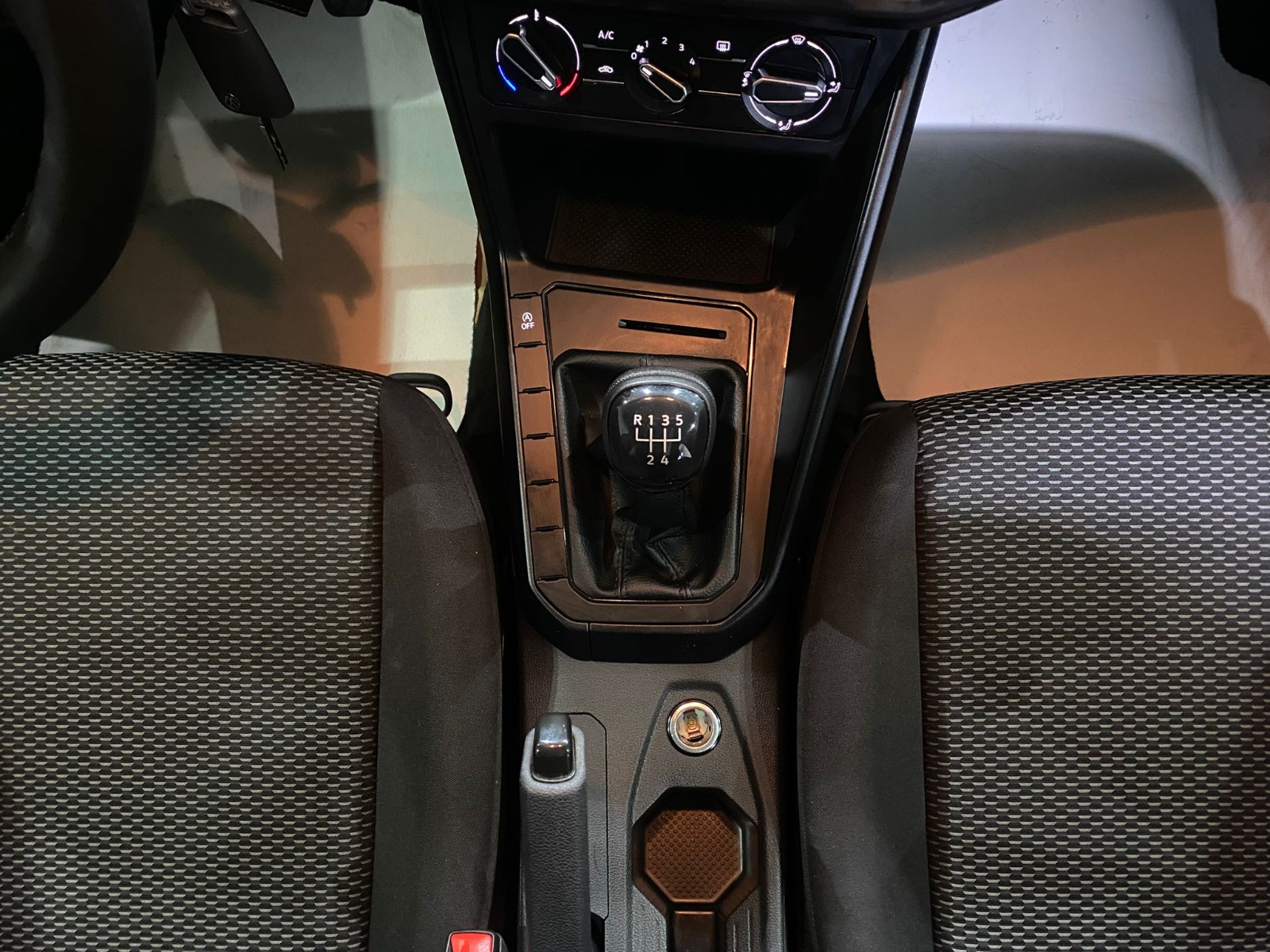 2023 Benzin Manuel Volkswagen Polo Gri Gürel Tasarım Aksesuar Otomotiv San. Tic. Ltd. Şti.