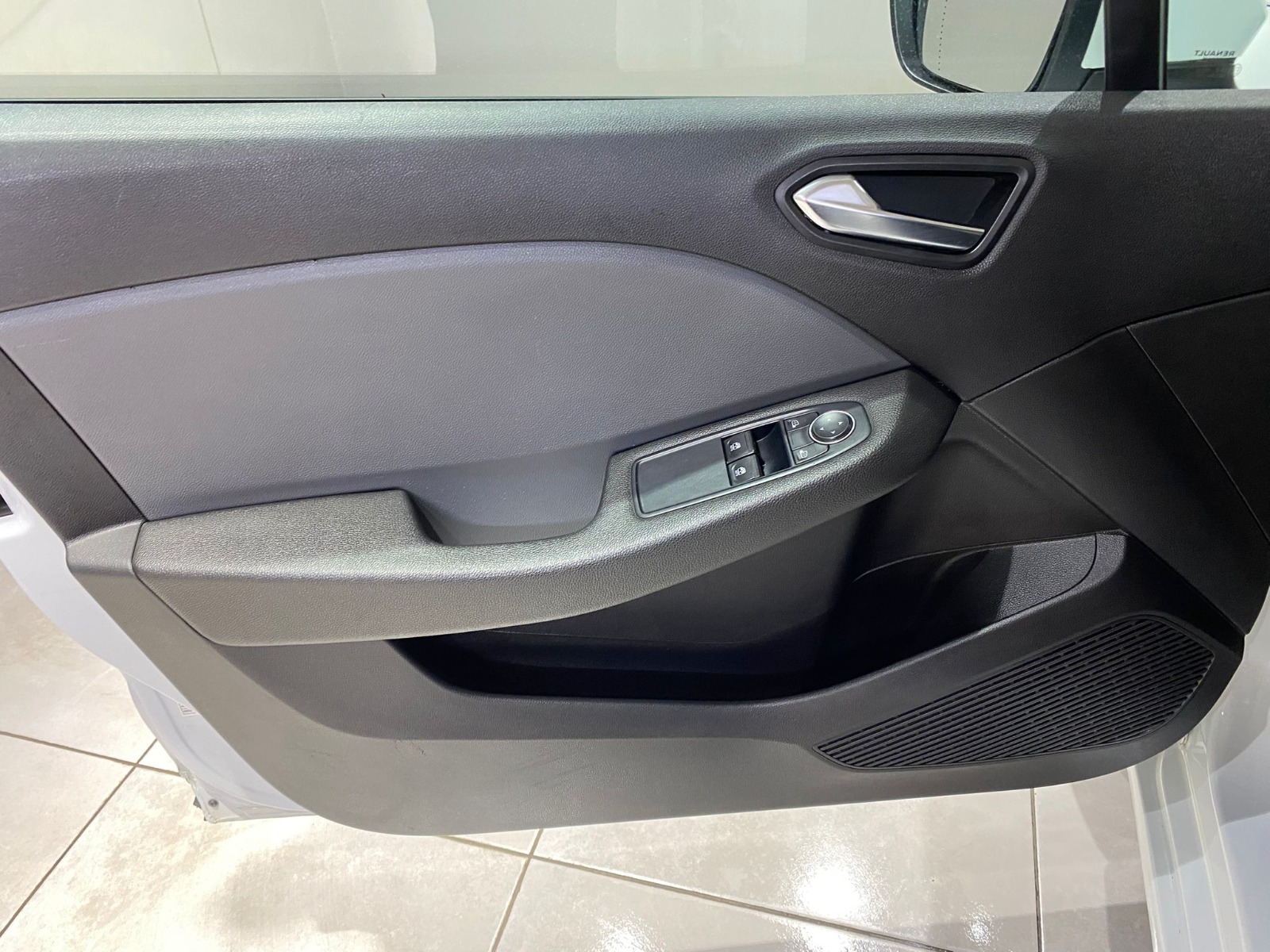 2021 Benzin Otomatik Renault Clio Beyaz Gürel Tasarım Aksesuar Otomotiv San. Tic. Ltd. Şti.