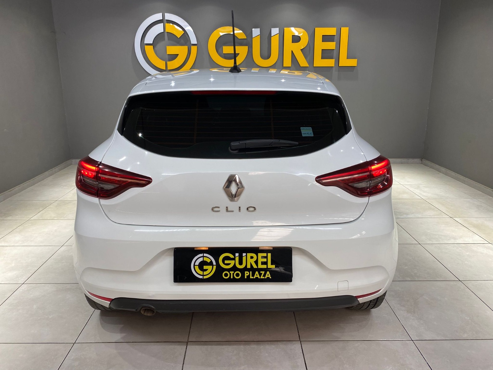 2021 Benzin Otomatik Renault Clio Beyaz Gürel Tasarım Aksesuar Otomotiv San. Tic. Ltd. Şti.