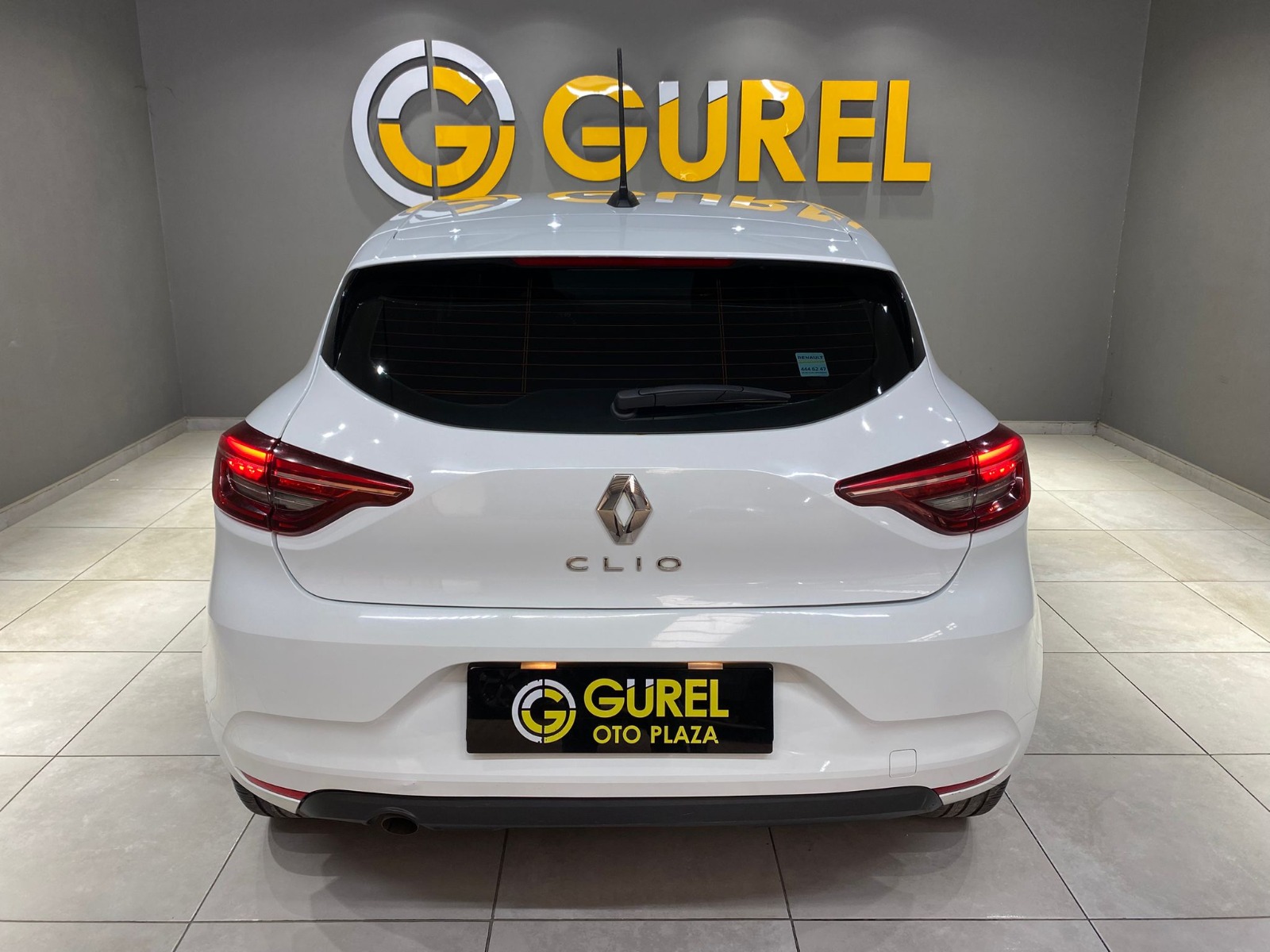 2021 Benzin Otomatik Renault Clio Beyaz Gürel Tasarım Aksesuar Otomotiv San. Tic. Ltd. Şti.