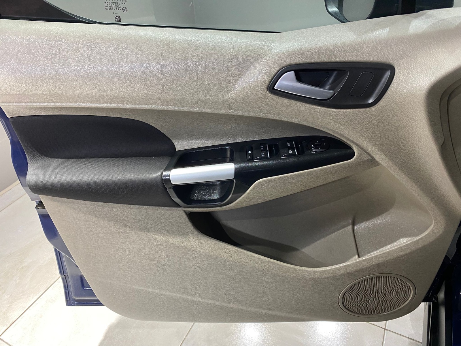 TaksitliOto.Net | 2.El Ford Tourneo Connect Kombi 1.5 TDCI SWB Titanium X Powershift | Otomatik & Dizel | Lacivert | İzmir.2el 2016 Dizel Otomatik Ford Tourneo Connect Lacivert Gürel Tasarım Aksesuar Otomotiv San. Tic. Ltd. Şti.