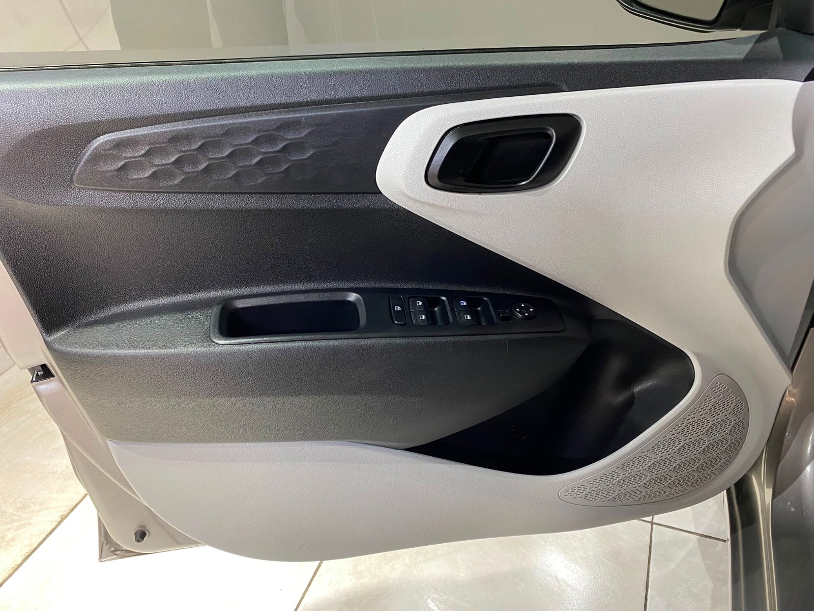 2022 Benzin Otomatik Hyundai i10 Gri Gürel Tasarım Aksesuar Otomotiv San. Tic. Ltd. Şti.
