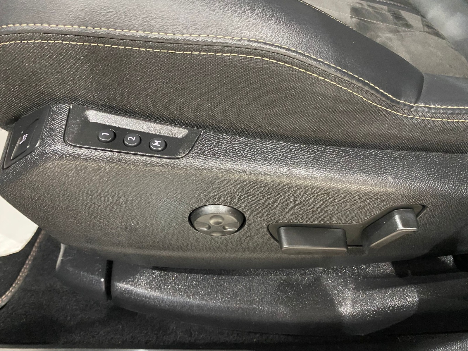 2023 Dizel Otomatik Peugeot 5008 Gri Gürel Tasarım Aksesuar Otomotiv San. Tic. Ltd. Şti.