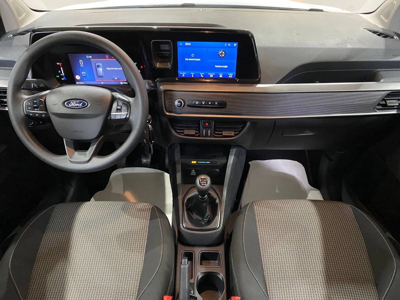 2024 Dizel Manuel Ford Tourneo Courier Beyaz Gürel Tasarım Aksesuar Otomotiv San. Tic. Ltd. Şti.