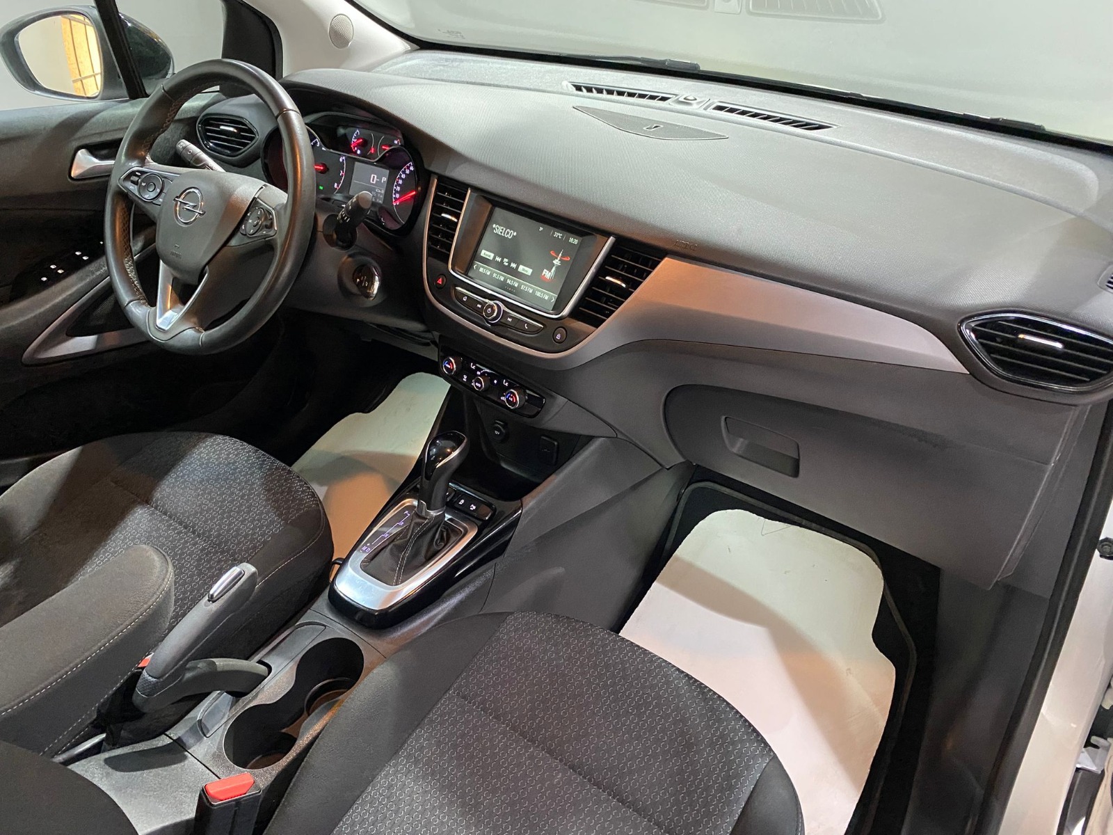 2024 Benzin Otomatik Opel Crossland Beyaz Gürel Tasarım Aksesuar Otomotiv San. Tic. Ltd. Şti.