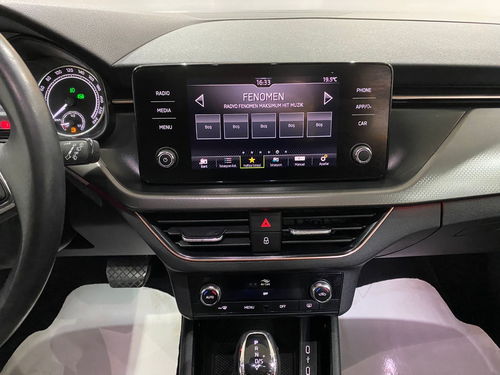 2022 Benzin Otomatik Skoda Scala Gri Gürel Tasarım Aksesuar Otomotiv San. Tic. Ltd. Şti.