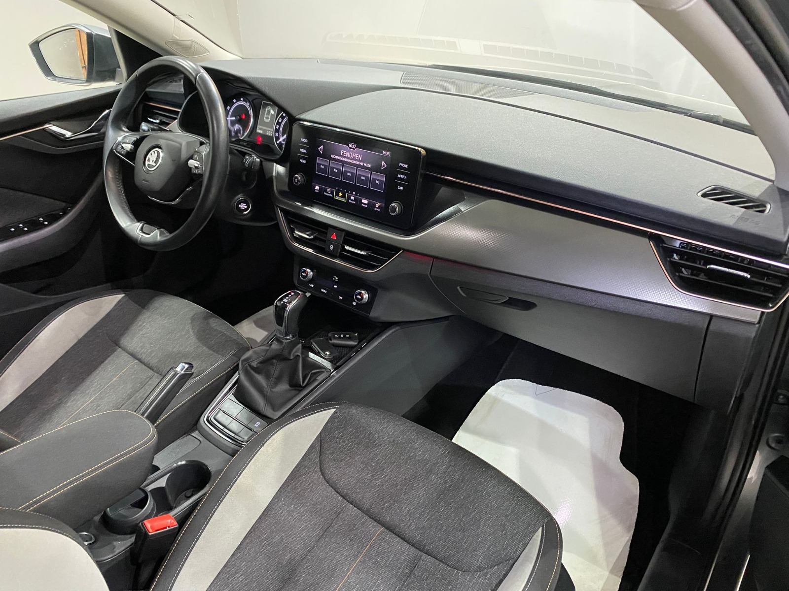 2022 Benzin Otomatik Skoda Scala Gri Gürel Tasarım Aksesuar Otomotiv San. Tic. Ltd. Şti.
