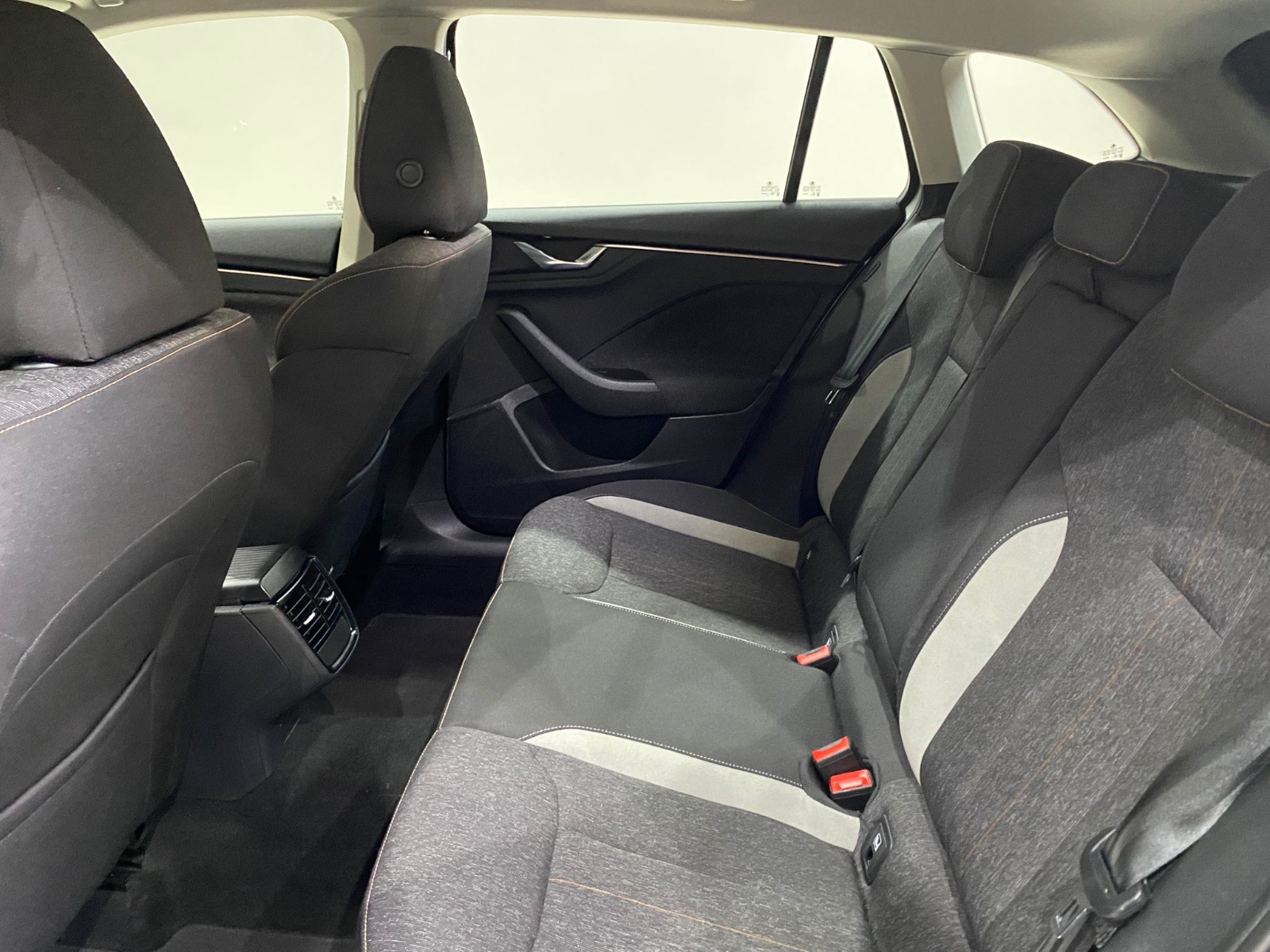 2022 Benzin Otomatik Skoda Scala Gri Gürel Tasarım Aksesuar Otomotiv San. Tic. Ltd. Şti.