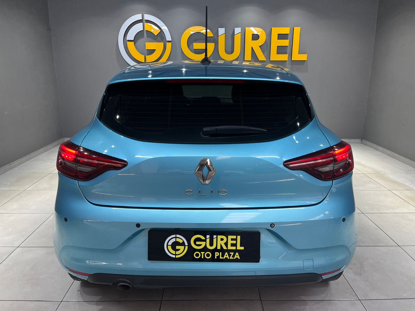 2022 Benzin Manuel Renault Clio Mavi Gürel Tasarım Aksesuar Otomotiv San. Tic. Ltd. Şti.