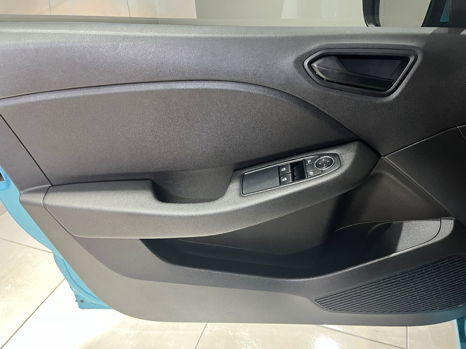 2022 Benzin Manuel Renault Clio Mavi Gürel Tasarım Aksesuar Otomotiv San. Tic. Ltd. Şti.