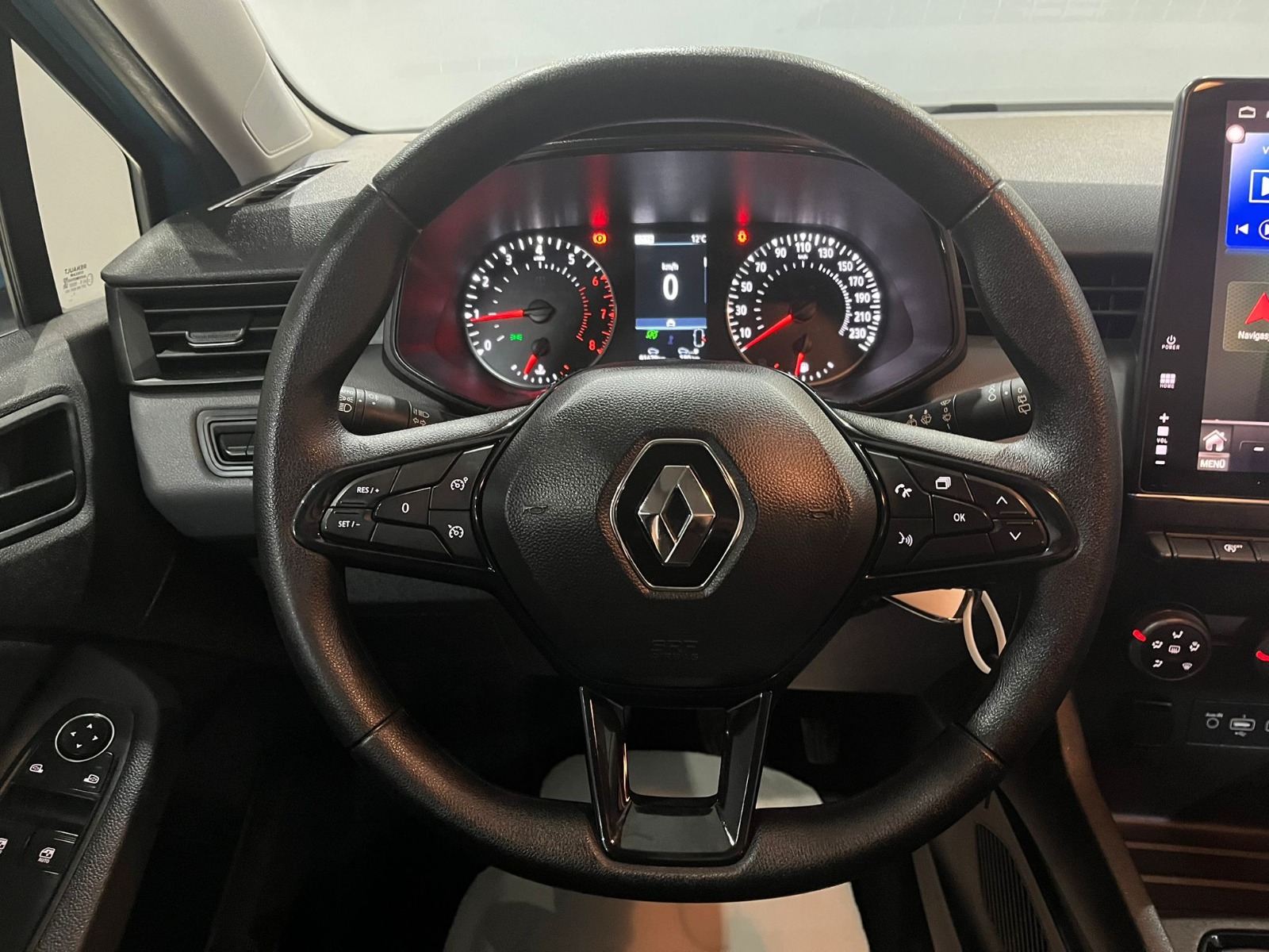 2022 Benzin Manuel Renault Clio Mavi Gürel Tasarım Aksesuar Otomotiv San. Tic. Ltd. Şti.