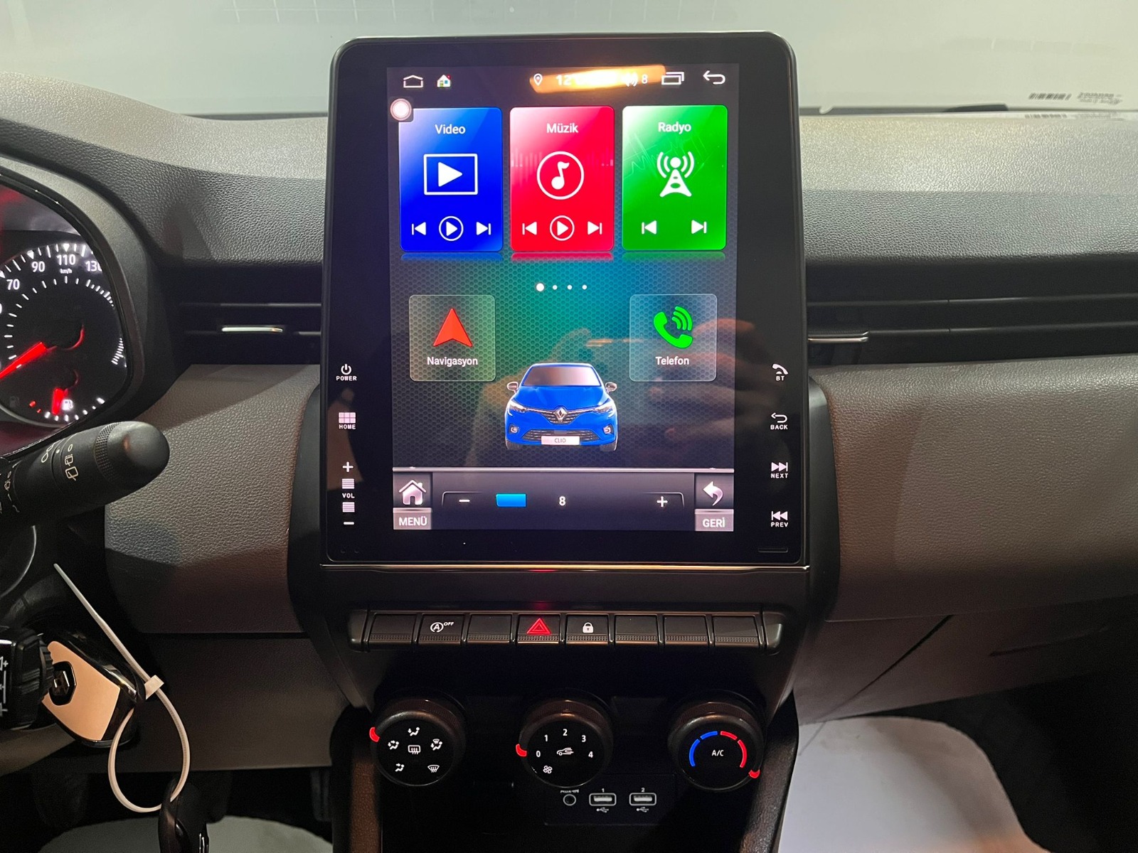 2022 Benzin Manuel Renault Clio Mavi Gürel Tasarım Aksesuar Otomotiv San. Tic. Ltd. Şti.