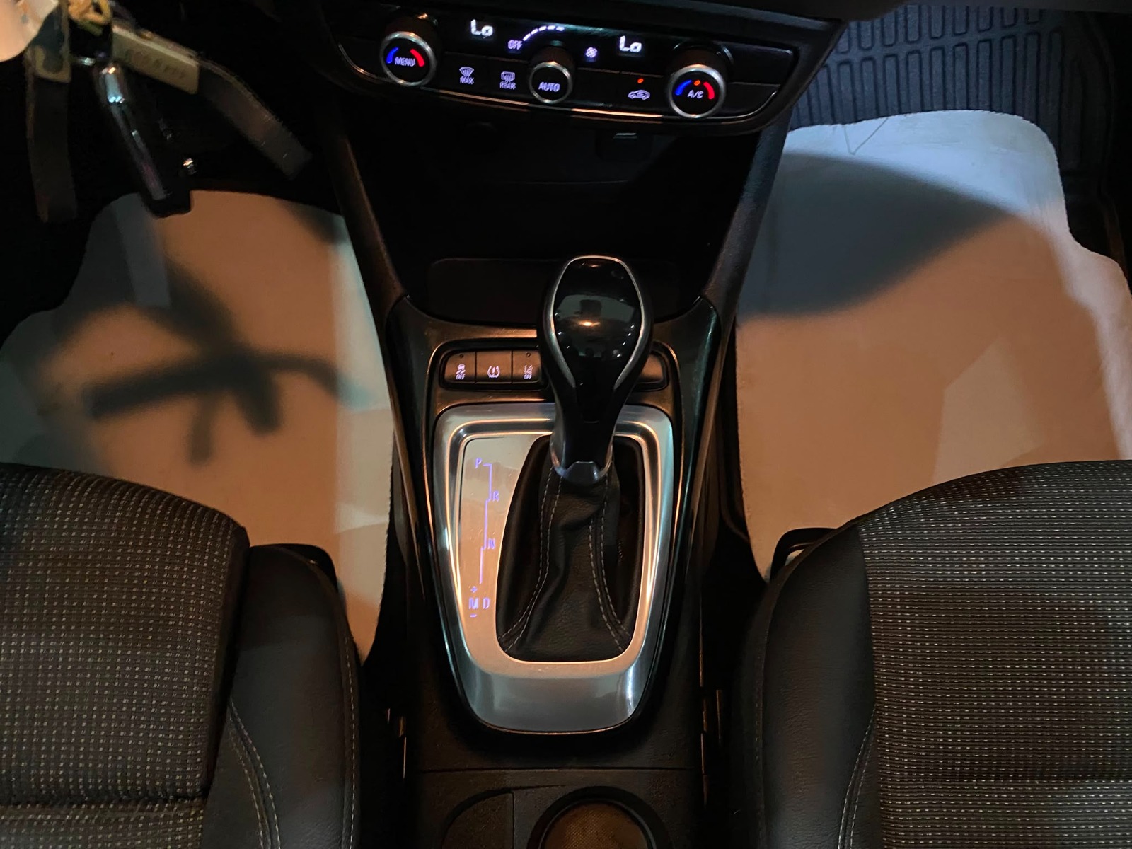2021 Benzin Otomatik Opel Crossland Gri Gürel Tasarım Aksesuar Otomotiv San. Tic. Ltd. Şti.
