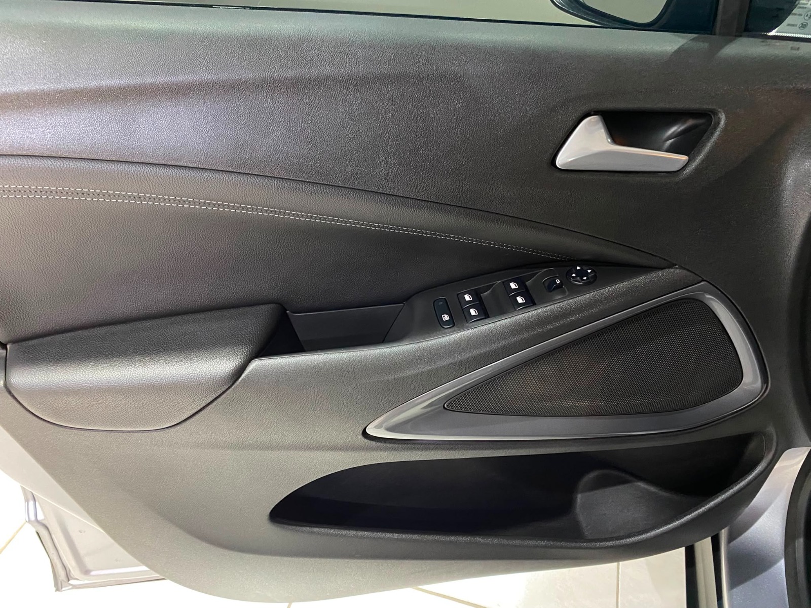 2021 Benzin Otomatik Opel Crossland Gri Gürel Tasarım Aksesuar Otomotiv San. Tic. Ltd. Şti.