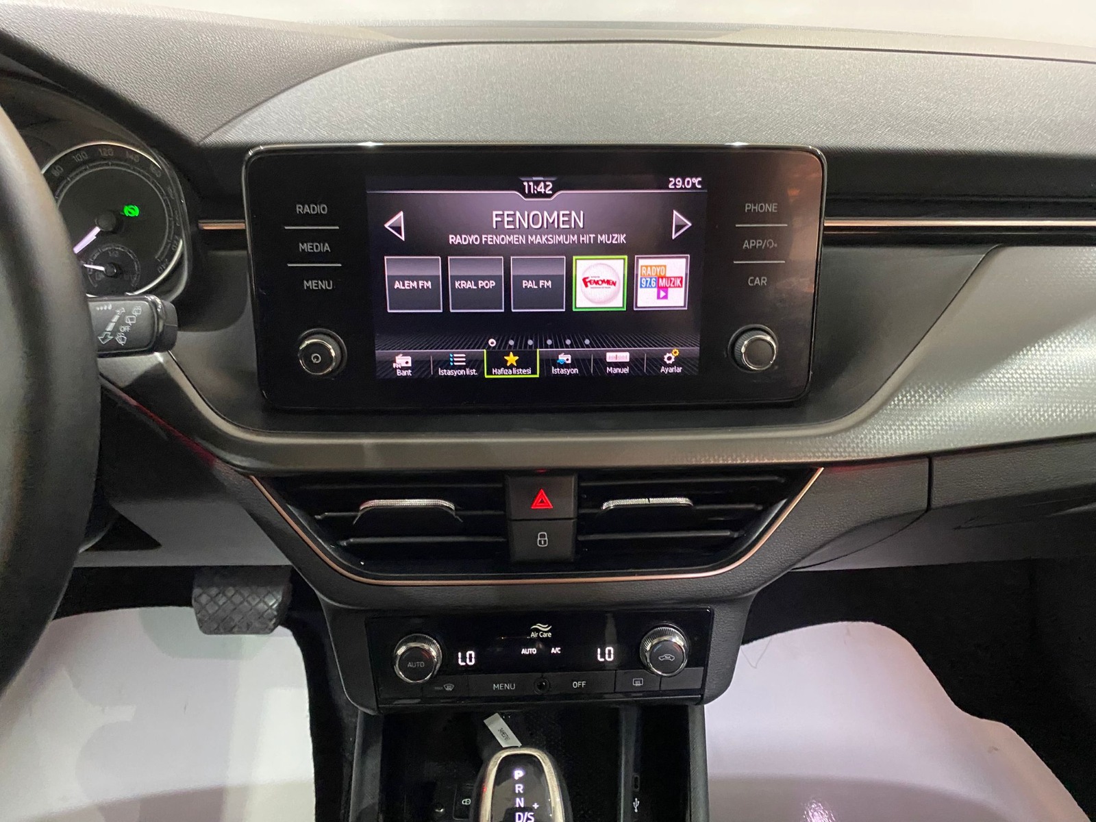 2023 Benzin Otomatik Skoda Scala Gümüş Gri Gürel Tasarım Aksesuar Otomotiv San. Tic. Ltd. Şti.
