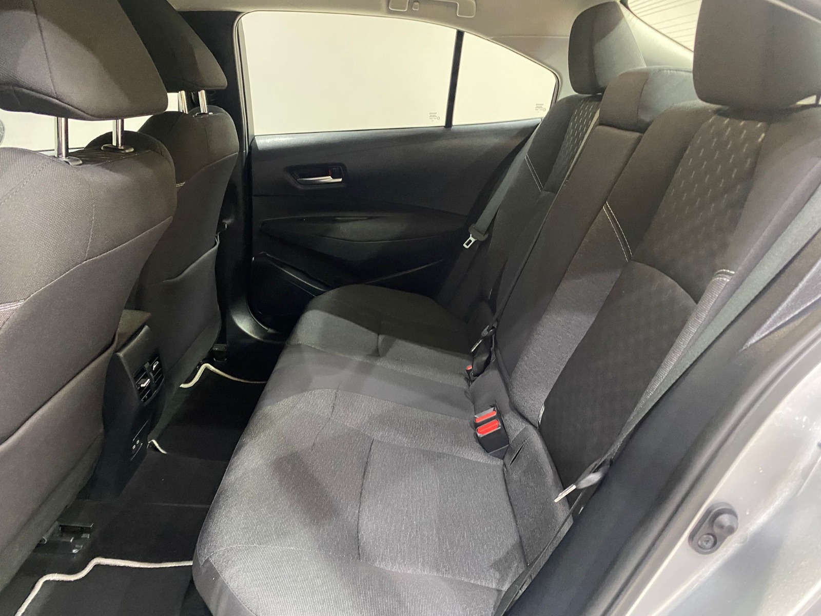 2024 Hybrid Otomatik Toyota Corolla Gri Gürel Tasarım Aksesuar Otomotiv San. Tic. Ltd. Şti.