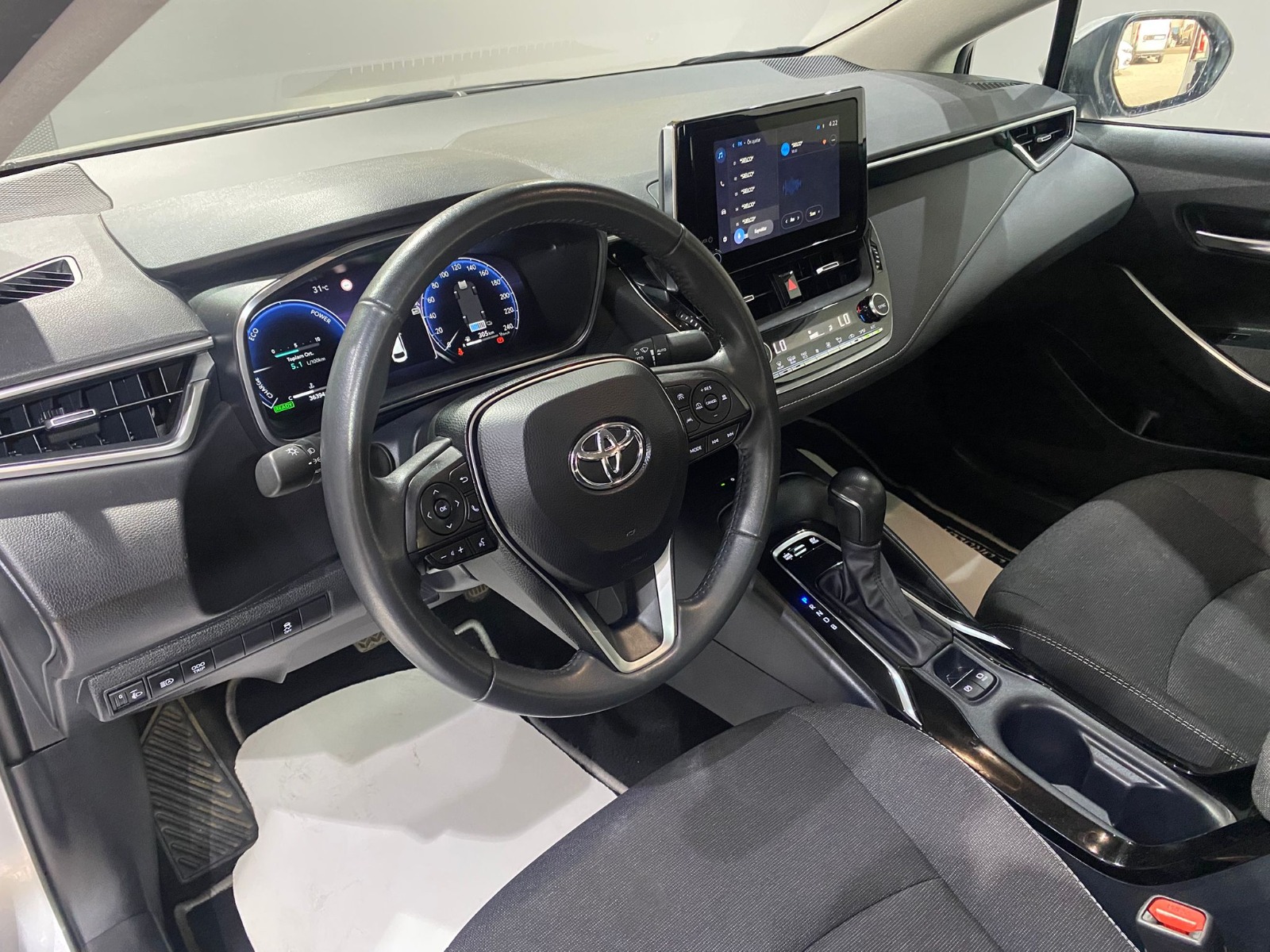 2024 Hybrid Otomatik Toyota Corolla Gri Gürel Tasarım Aksesuar Otomotiv San. Tic. Ltd. Şti.