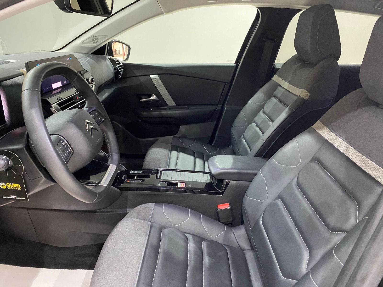 2023 Benzin Otomatik Citroen C4 Siyah Gürel Tasarım Aksesuar Otomotiv San. Tic. Ltd. Şti.