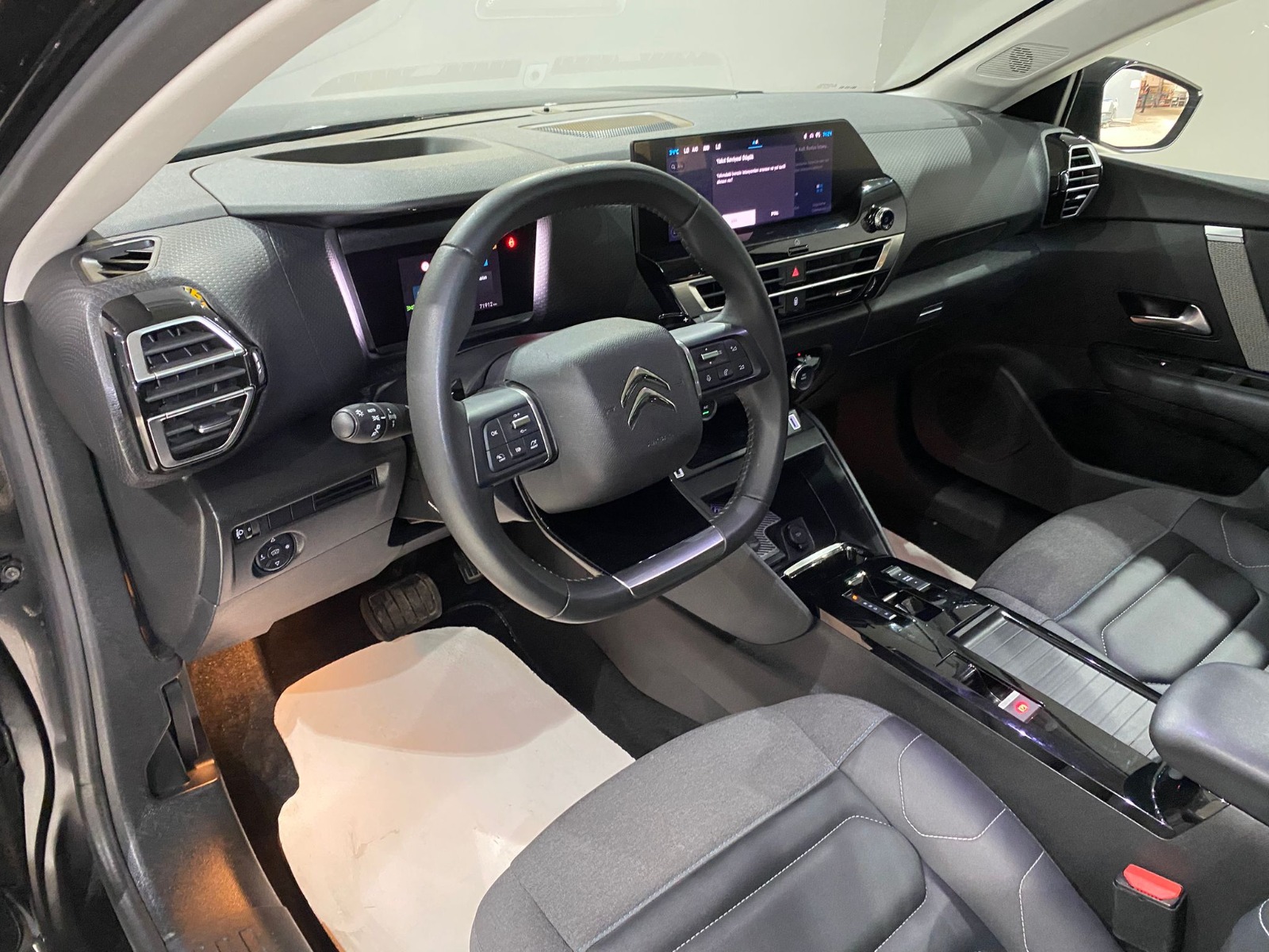 2023 Benzin Otomatik Citroen C4 Siyah Gürel Tasarım Aksesuar Otomotiv San. Tic. Ltd. Şti.