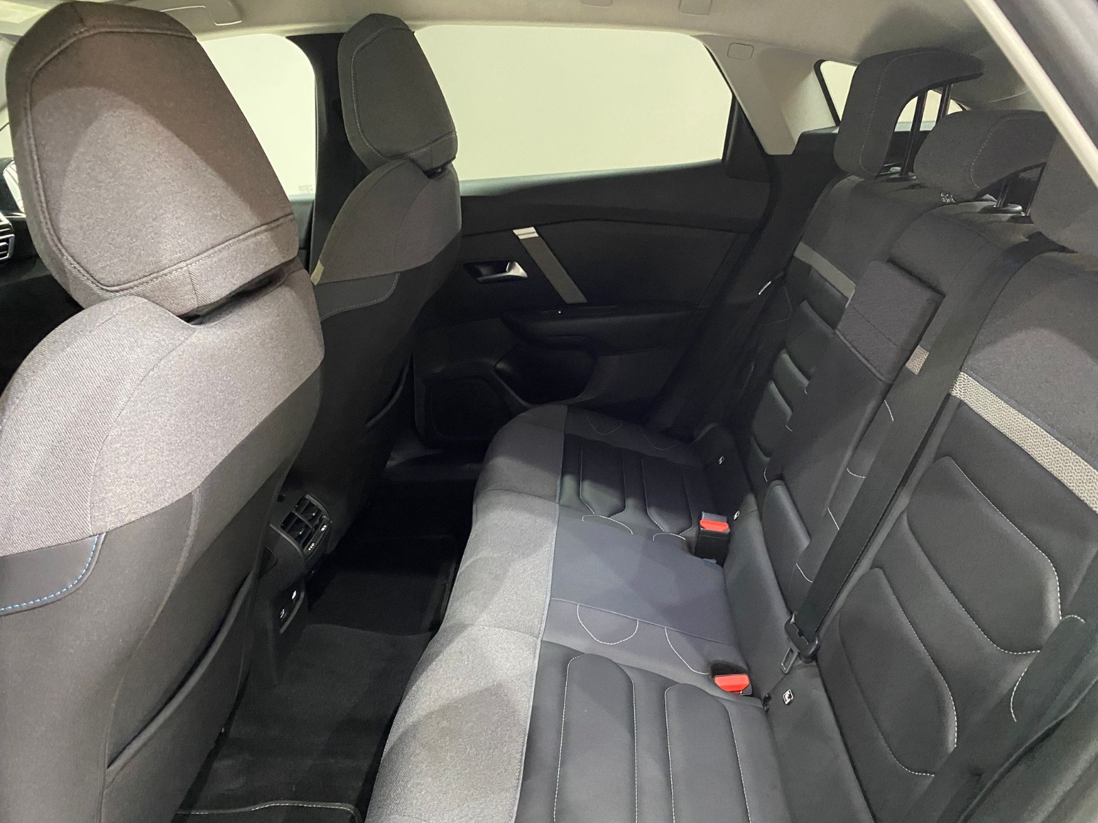 2023 Benzin Otomatik Citroen C4 Siyah Gürel Tasarım Aksesuar Otomotiv San. Tic. Ltd. Şti.