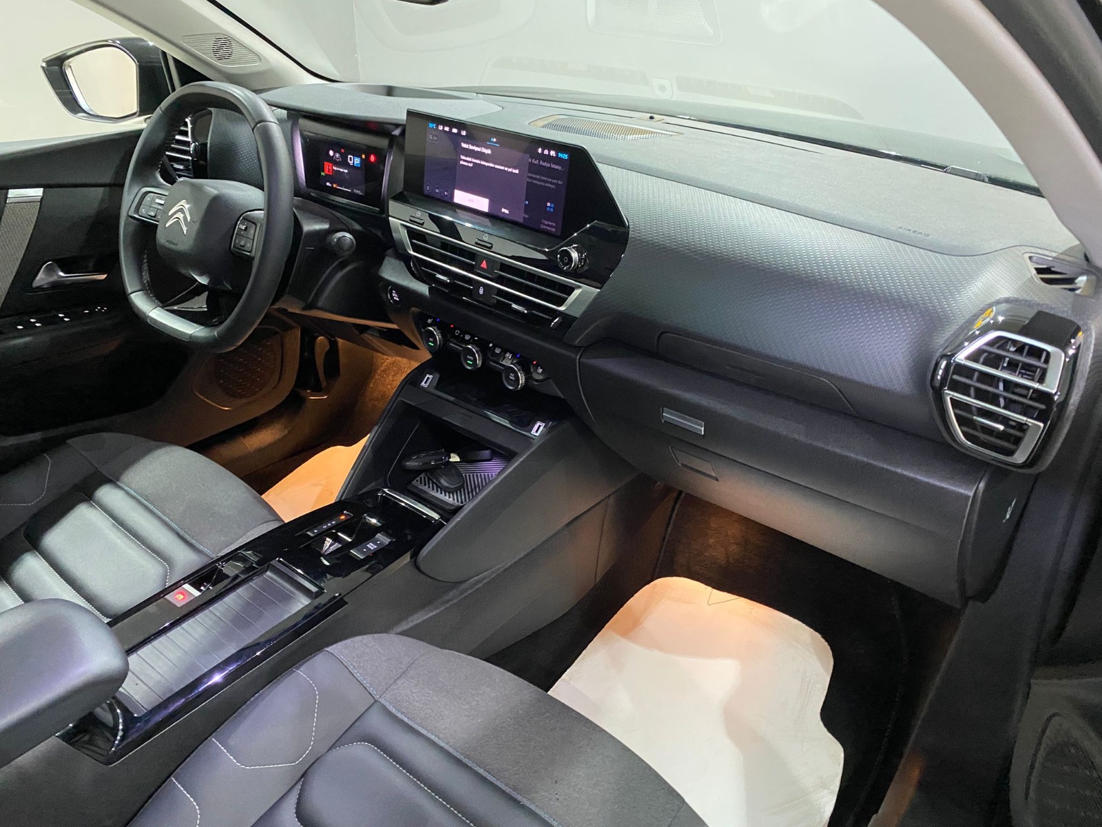 2023 Benzin Otomatik Citroen C4 Siyah Gürel Tasarım Aksesuar Otomotiv San. Tic. Ltd. Şti.