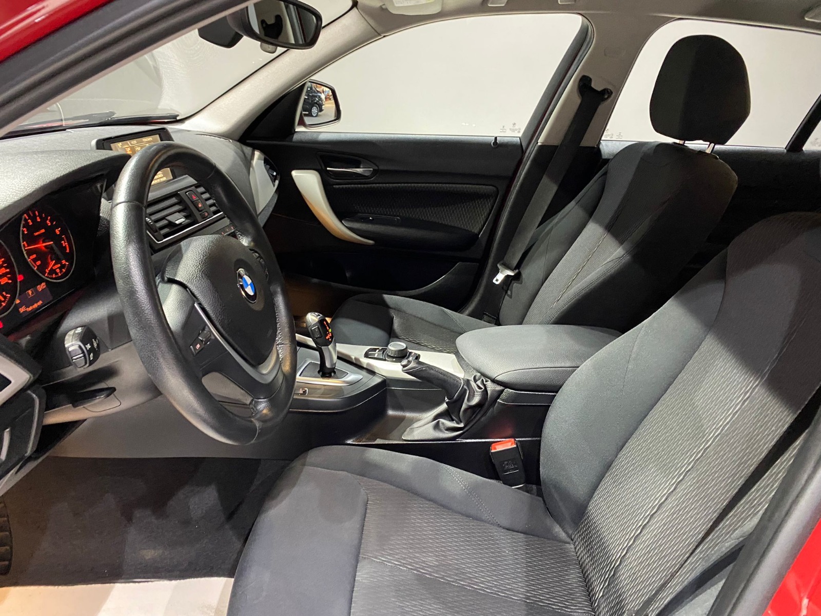 2015 Benzin Otomatik BMW 1 Serisi Kırmızı Gürel Tasarım Aksesuar Otomotiv San. Tic. Ltd. Şti.