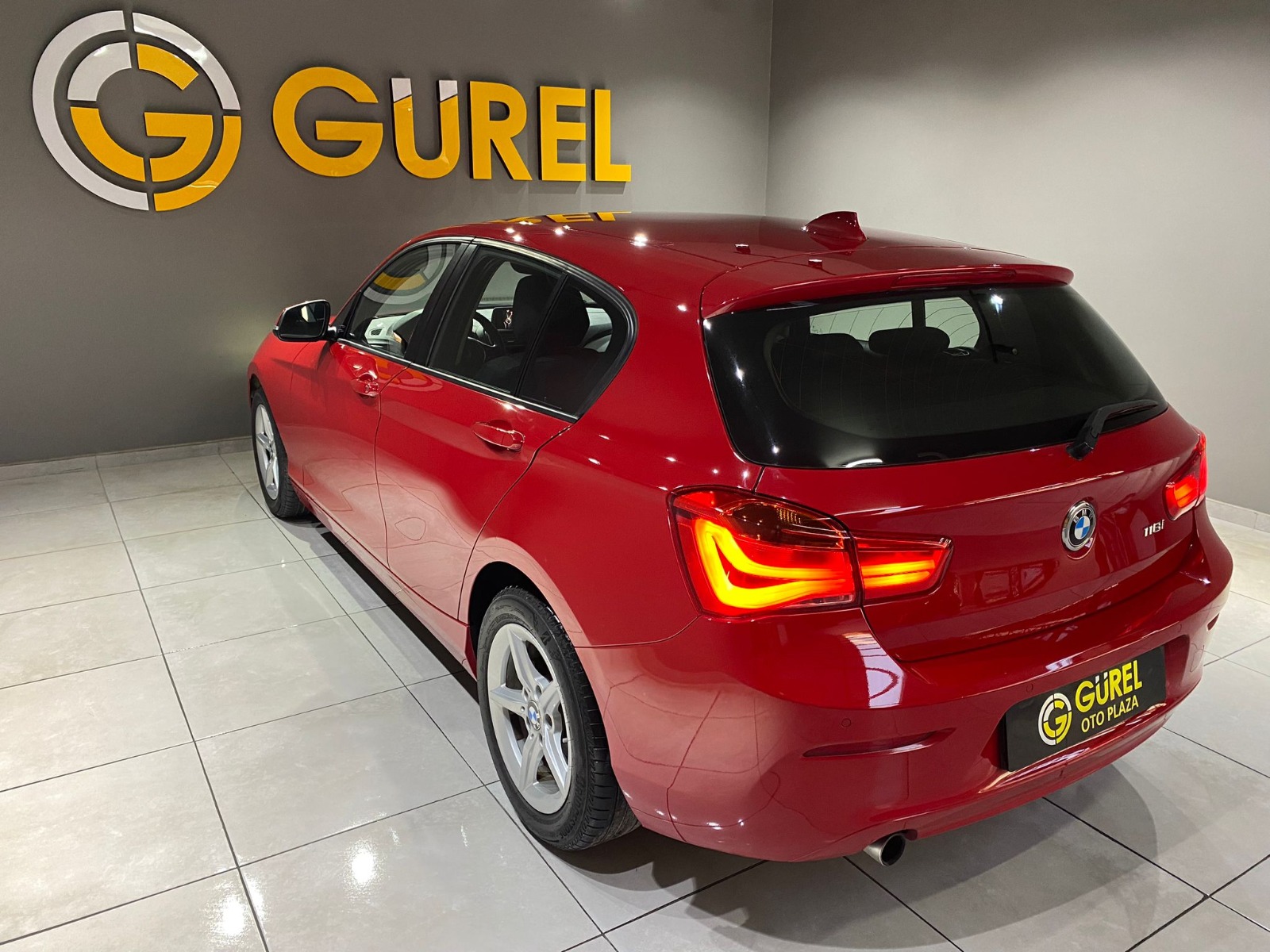 2015 Benzin Otomatik BMW 1 Serisi Kırmızı Gürel Tasarım Aksesuar Otomotiv San. Tic. Ltd. Şti.