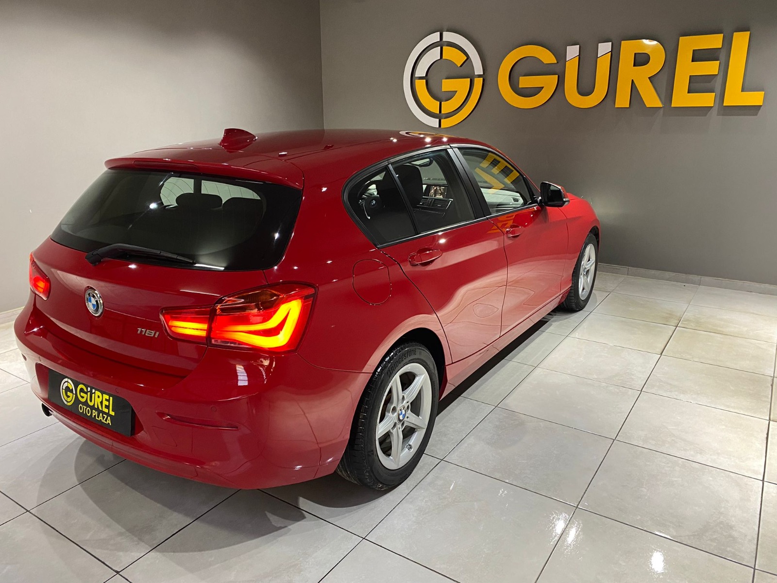 2015 Benzin Otomatik BMW 1 Serisi Kırmızı Gürel Tasarım Aksesuar Otomotiv San. Tic. Ltd. Şti.