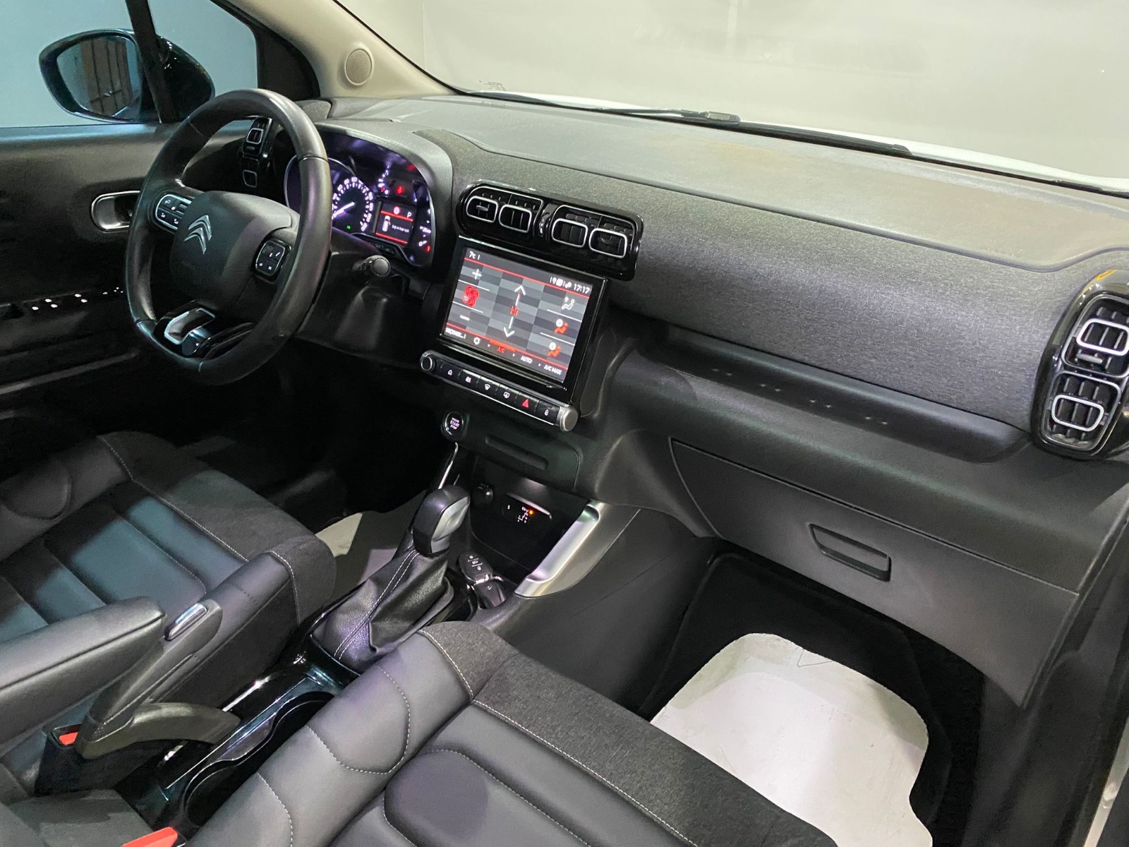 2023 Benzin Otomatik Citroen C3 AirCross Beyaz Gürel Tasarım Aksesuar Otomotiv San. Tic. Ltd. Şti.