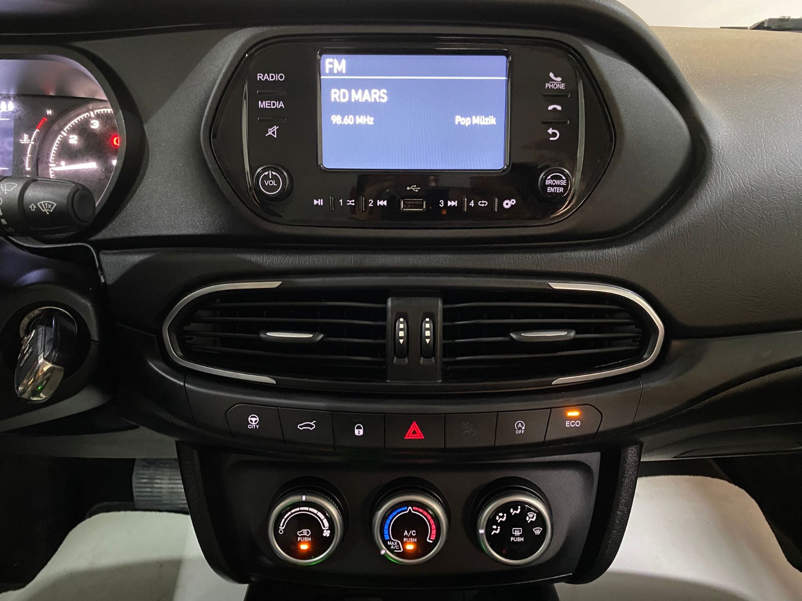 2022 Dizel Otomatik Fiat Egea Beyaz Gürel Tasarım Aksesuar Otomotiv San. Tic. Ltd. Şti.