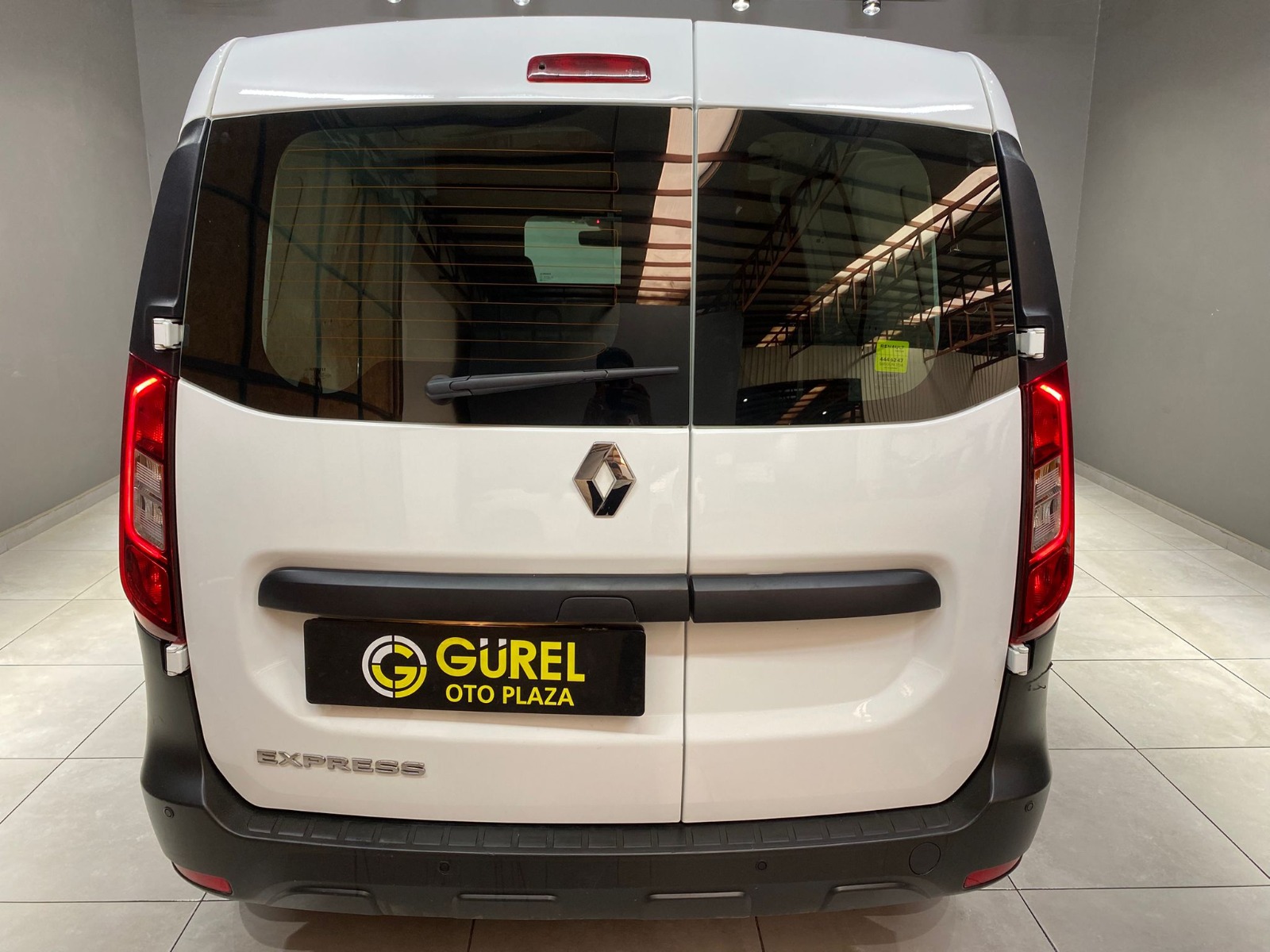 2023 Dizel Manuel Renault Express Beyaz Gürel Tasarım Aksesuar Otomotiv San. Tic. Ltd. Şti.