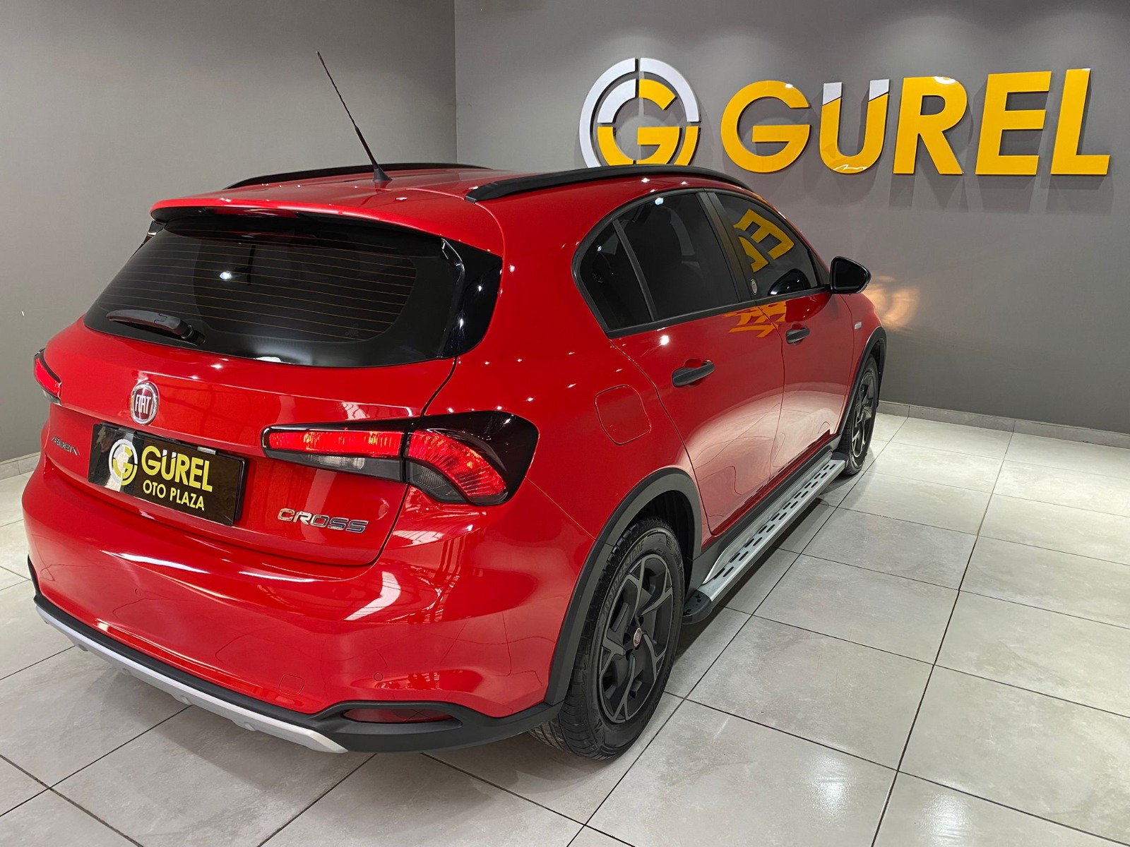 2023 Benzin Manuel Fiat Egea Cross Kırmızı Gürel Tasarım Aksesuar Otomotiv San. Tic. Ltd. Şti.