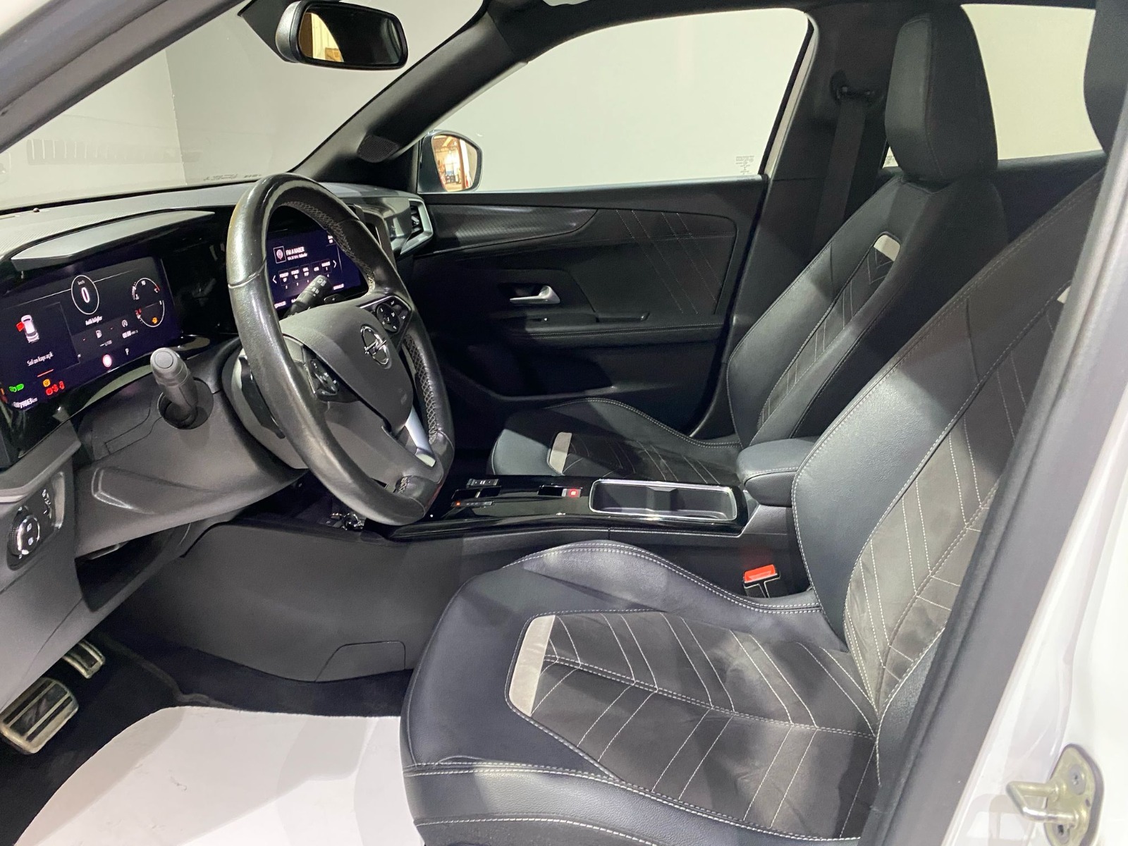 2022 Benzin Otomatik Opel Mokka Beyaz Gürel Tasarım Aksesuar Otomotiv San. Tic. Ltd. Şti.