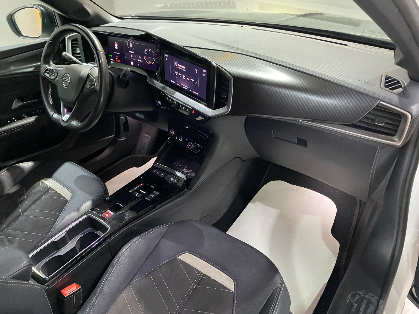 2022 Benzin Otomatik Opel Mokka Beyaz Gürel Tasarım Aksesuar Otomotiv San. Tic. Ltd. Şti.